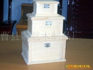 自然之美，收纳之韵 — 曹县顺航木制品厂精品木制被褥架全面解析